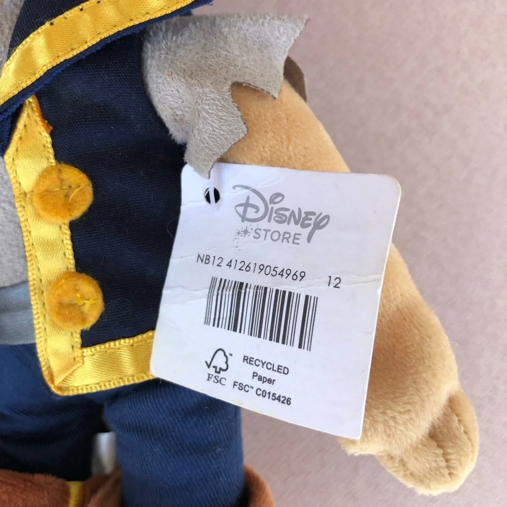 Disney Store Jake and the‎ Neverland Pirates 12'' & Pirates of the Caribbean Pin